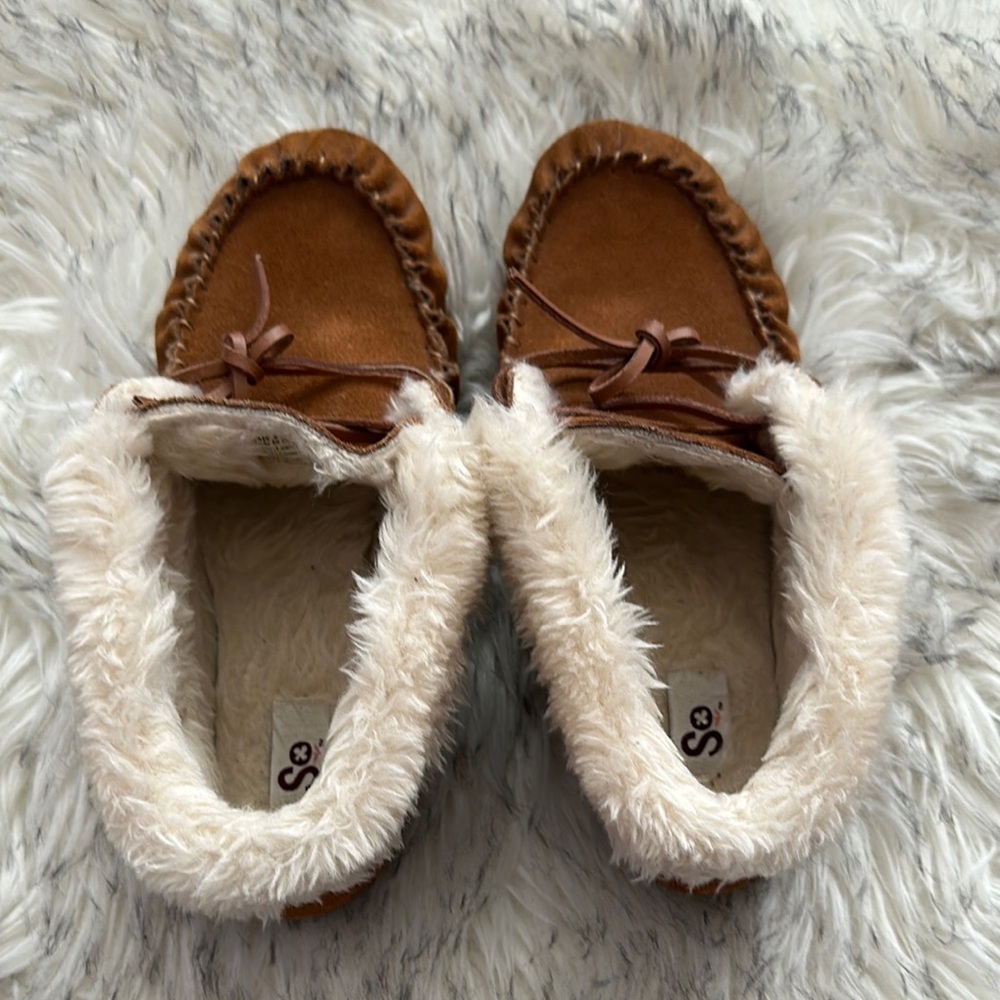 Brown and Cream Moccasins with Faux Fur Lining